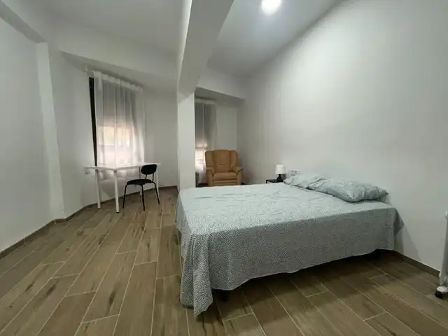 Habitación de Piso de alquiler en Castellón de la Plana / Castelló de la Plana con Aire acondicionado y Amueblado