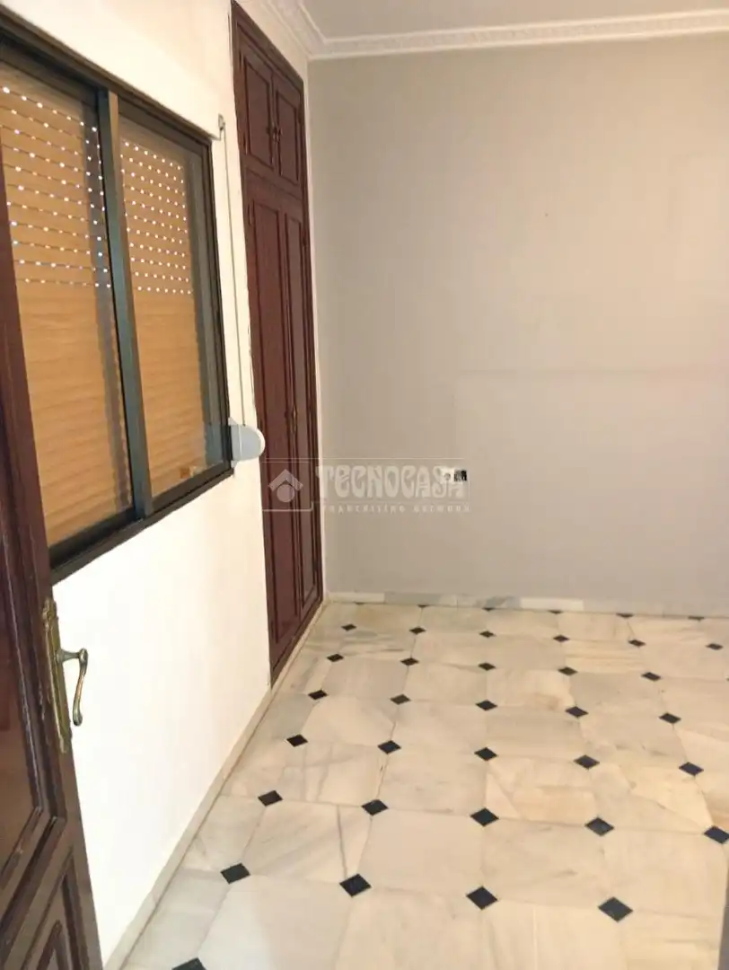 Habitación de Casa adosada en venta en Coria del Río
