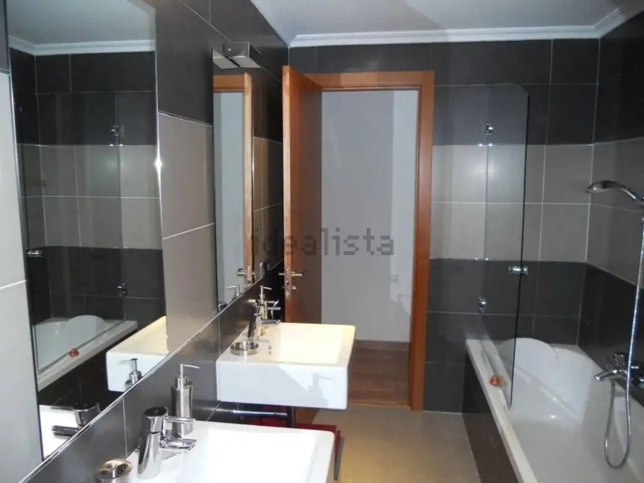 Baño de Piso en venta en Xirivella con Aire acondicionado, Calefacción y Parquet