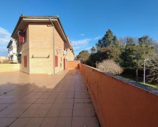 Vista exterior de Casa o xalet en venda en Plasencia amb Aire condicionat, Calefacció i Terrassa