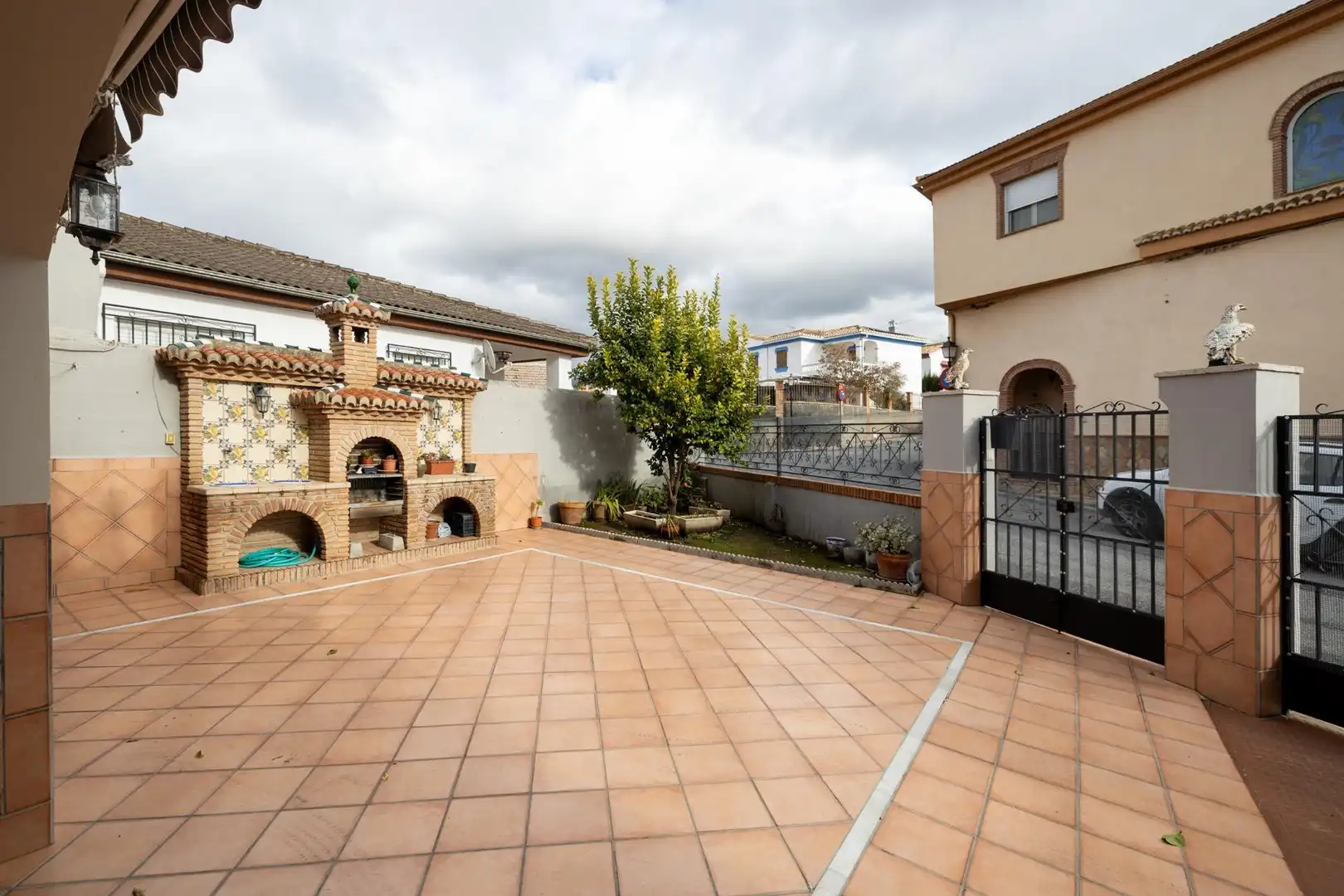 Terrace of Detached homes for sale in La Zubia  with Air Conditioner, Terrace and Storage room