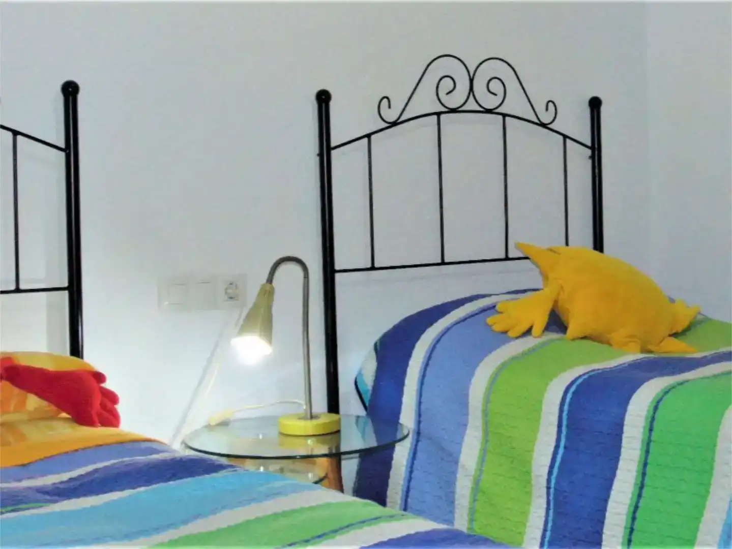 Habitación de Piso en venta en Carataunas con Piscina y Amueblado