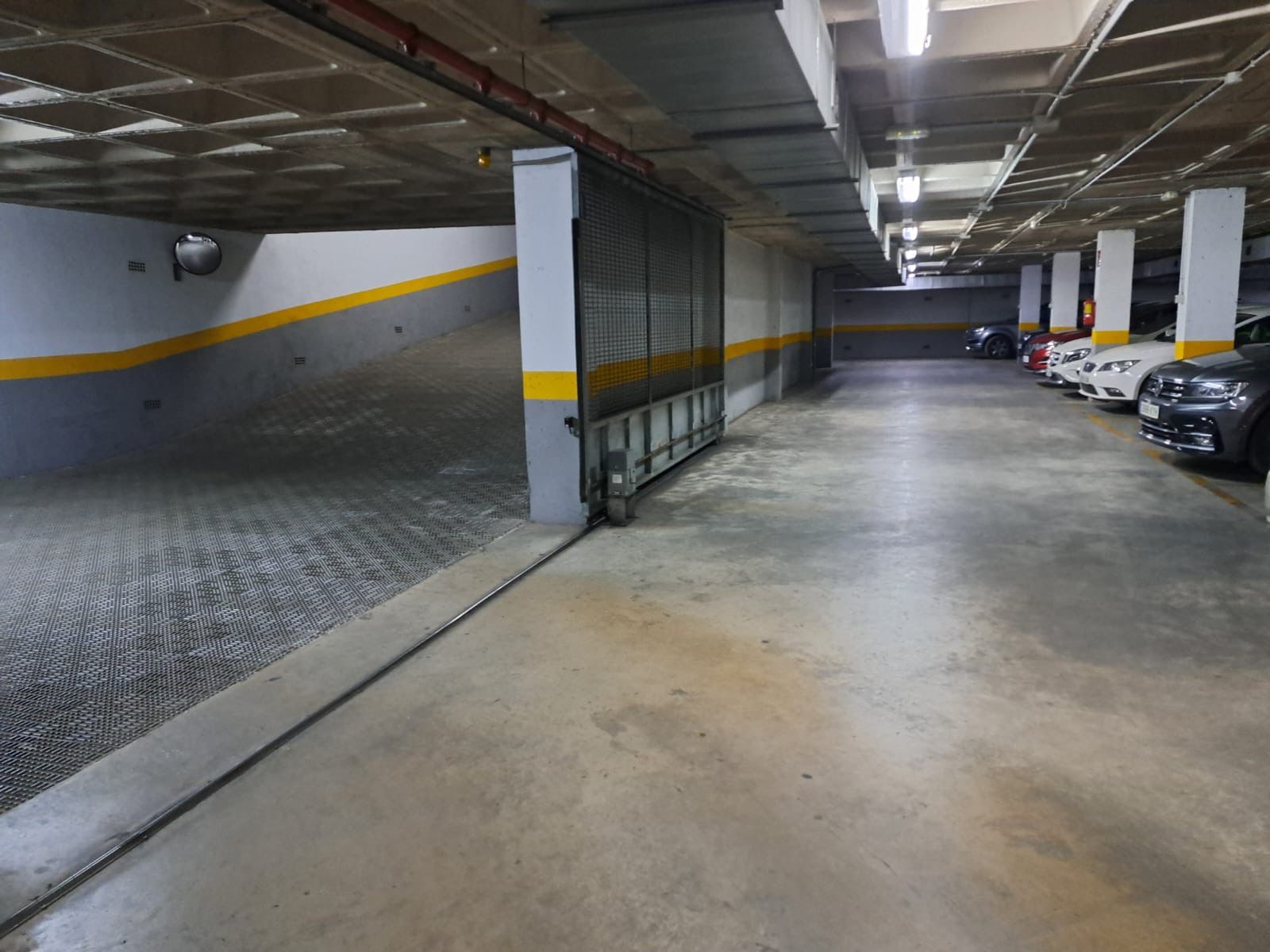 Parking of Garage for sale in Cartagena  with Alarm