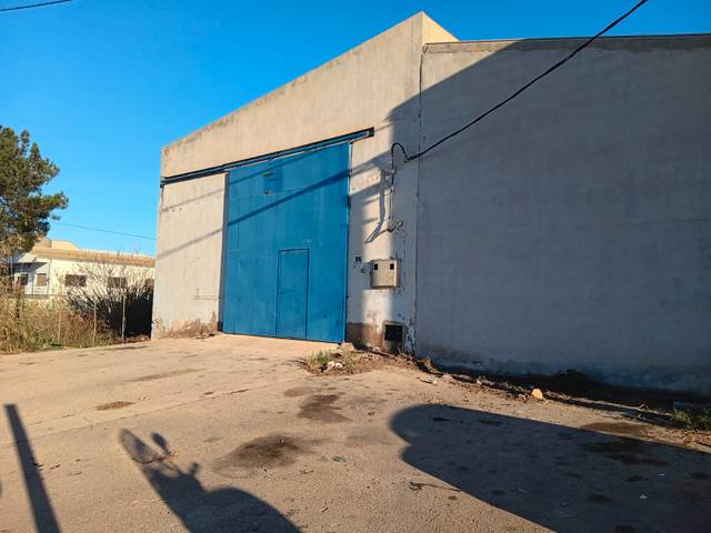 Nave industrial en Venta en Garres y Lages