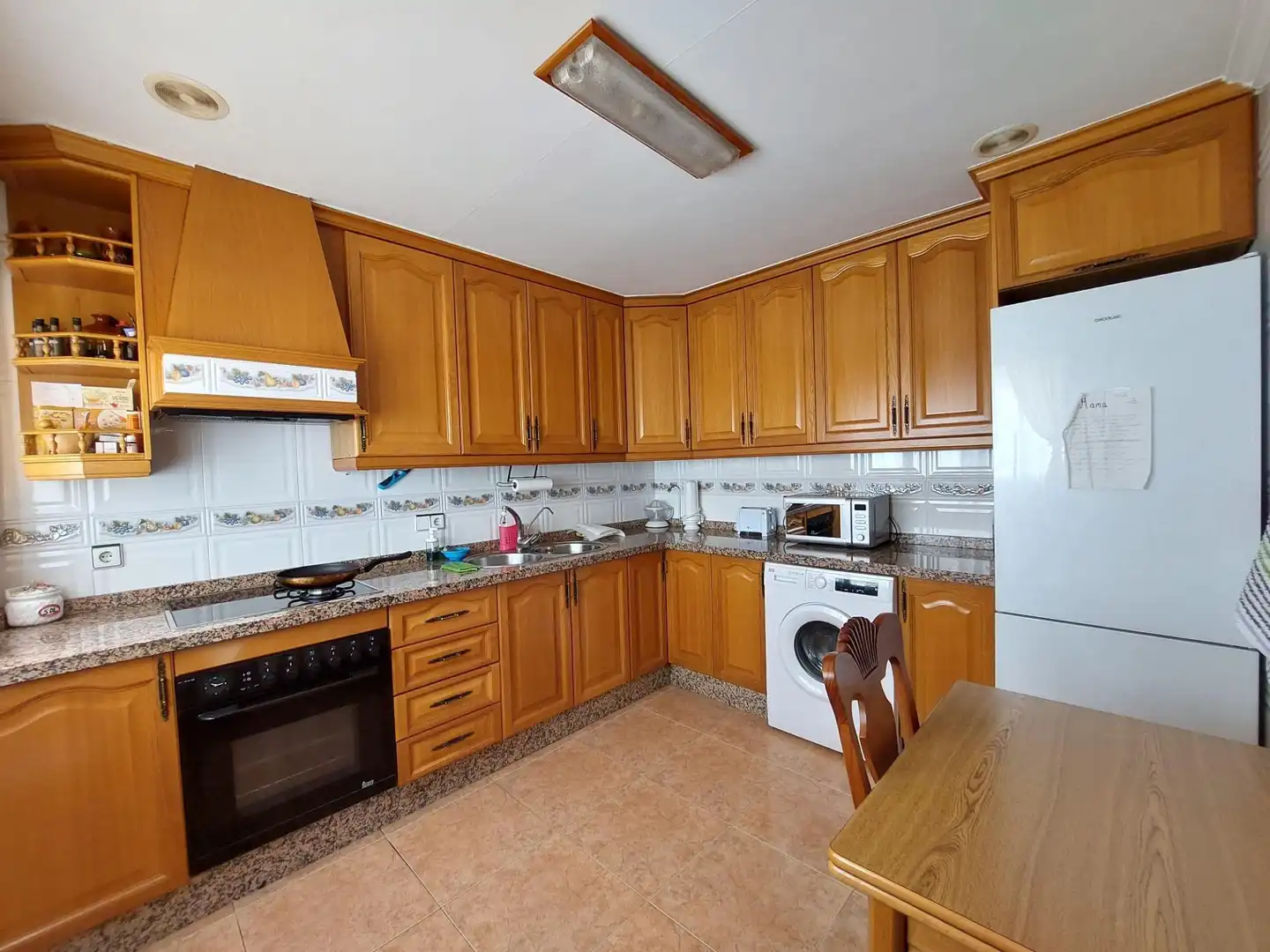Cocina de Edificio en venta en Alicante / Alacant