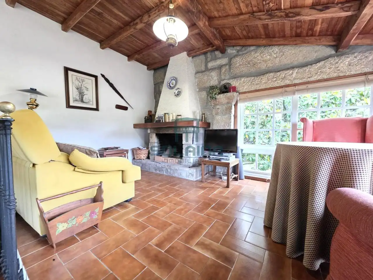 Sala d'estar de Casa o xalet en venda en Ourense Capital  amb Calefacció i Jardí privat