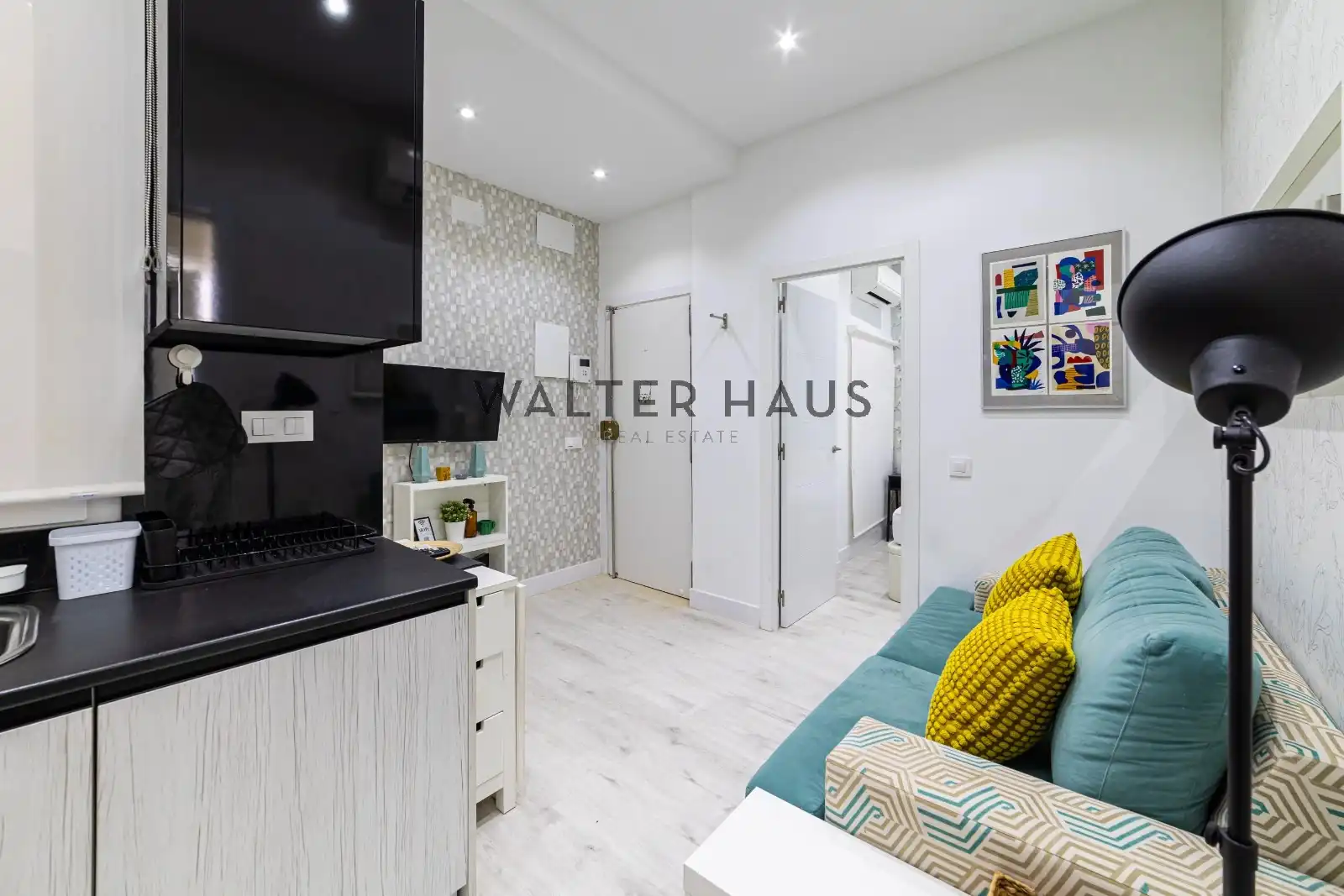 Kitchen of Flat for sale in Madrid  with Air Conditioner, Furnished and Oven