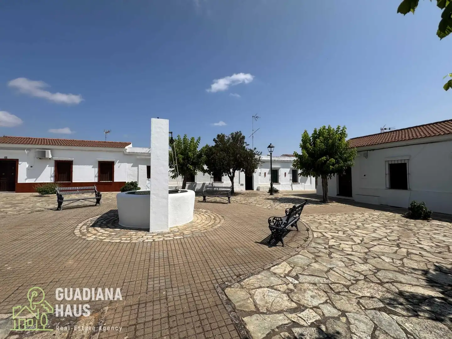Vista exterior de Casa o xalet en venda en San Silvestre de Guzmán