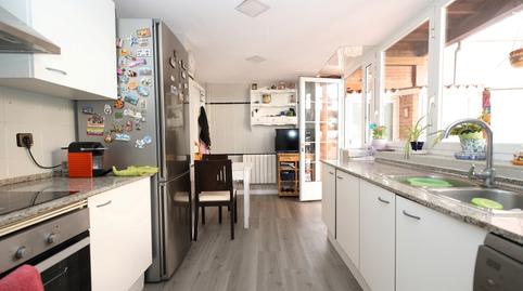 Foto 3 de Casa adosada en venta en Carrer D'armand Obiols, Can Deu, Barcelona