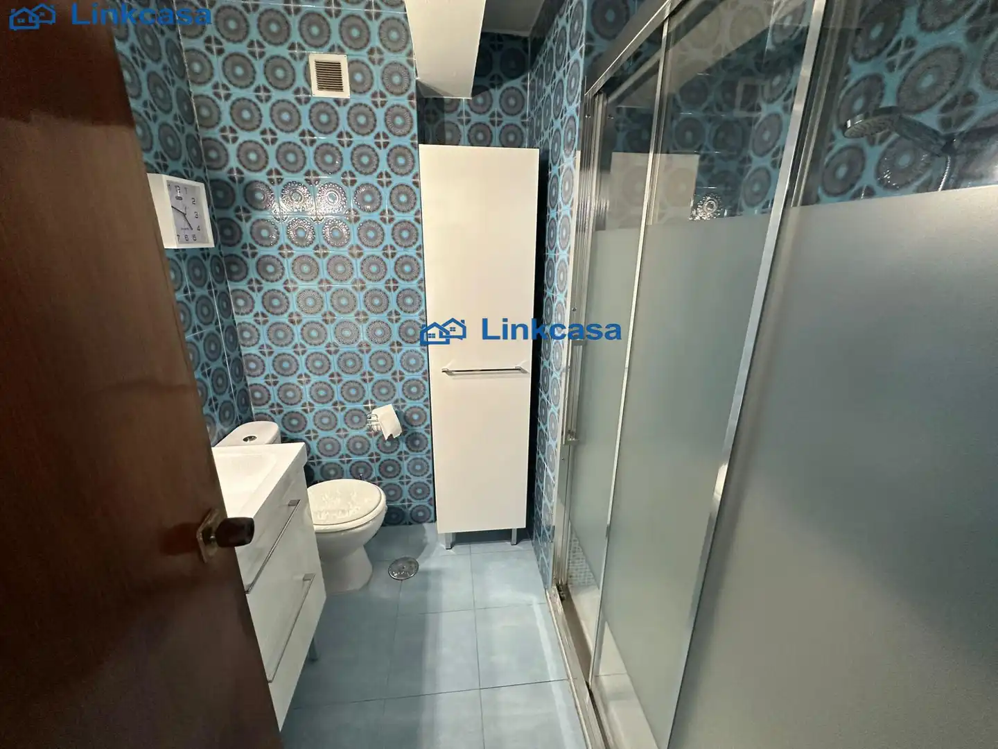 Bathroom of Flat for sale in Madrid  with Heating, Parquet flooring and Terrace