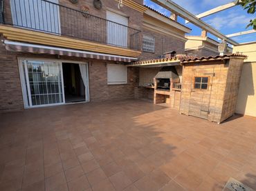 Reihenhaus mit Balkon zum Verkauf in Sant Vicenç platja