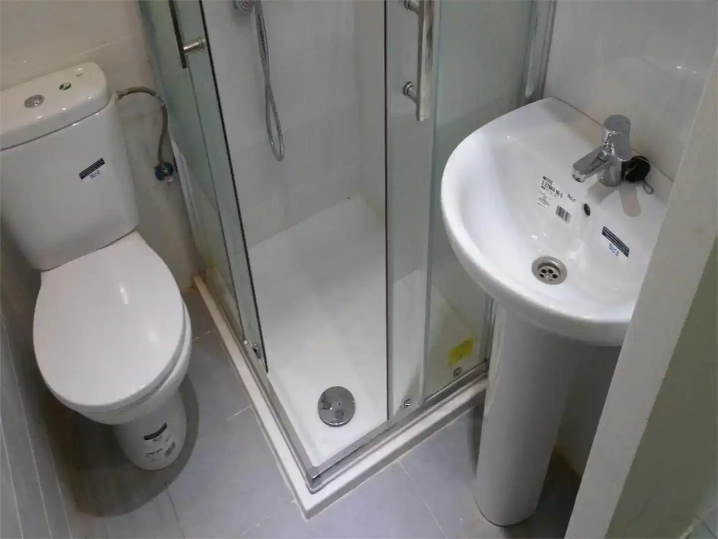 Bany de Apartament de lloguer en  Madrid Capital amb Aire condicionat