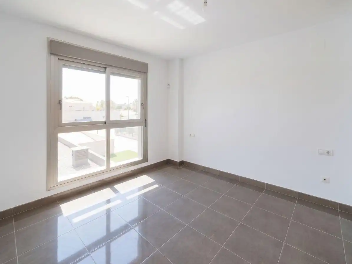 Habitación de Piso en venta en Alicante / Alacant con Piscina comunitaria