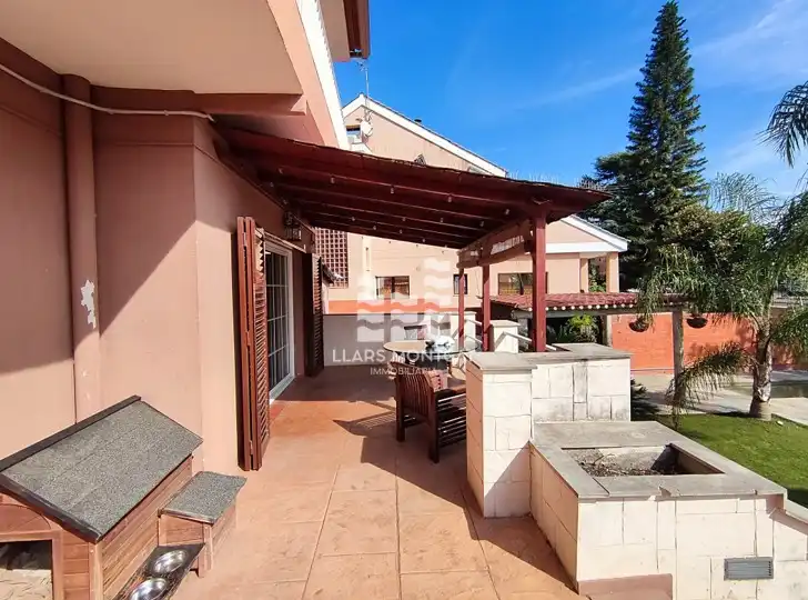 Terrassa de Casa o xalet en venda en Tiana amb Aire condicionat, Calefacció i Jardí privat
