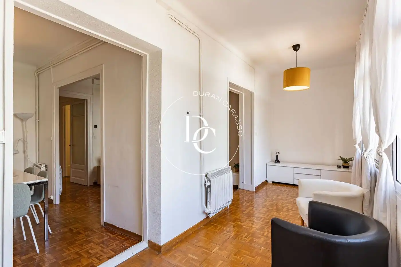 Flat for sale in Barcelona  with Air Conditioner, Heating and Furnished