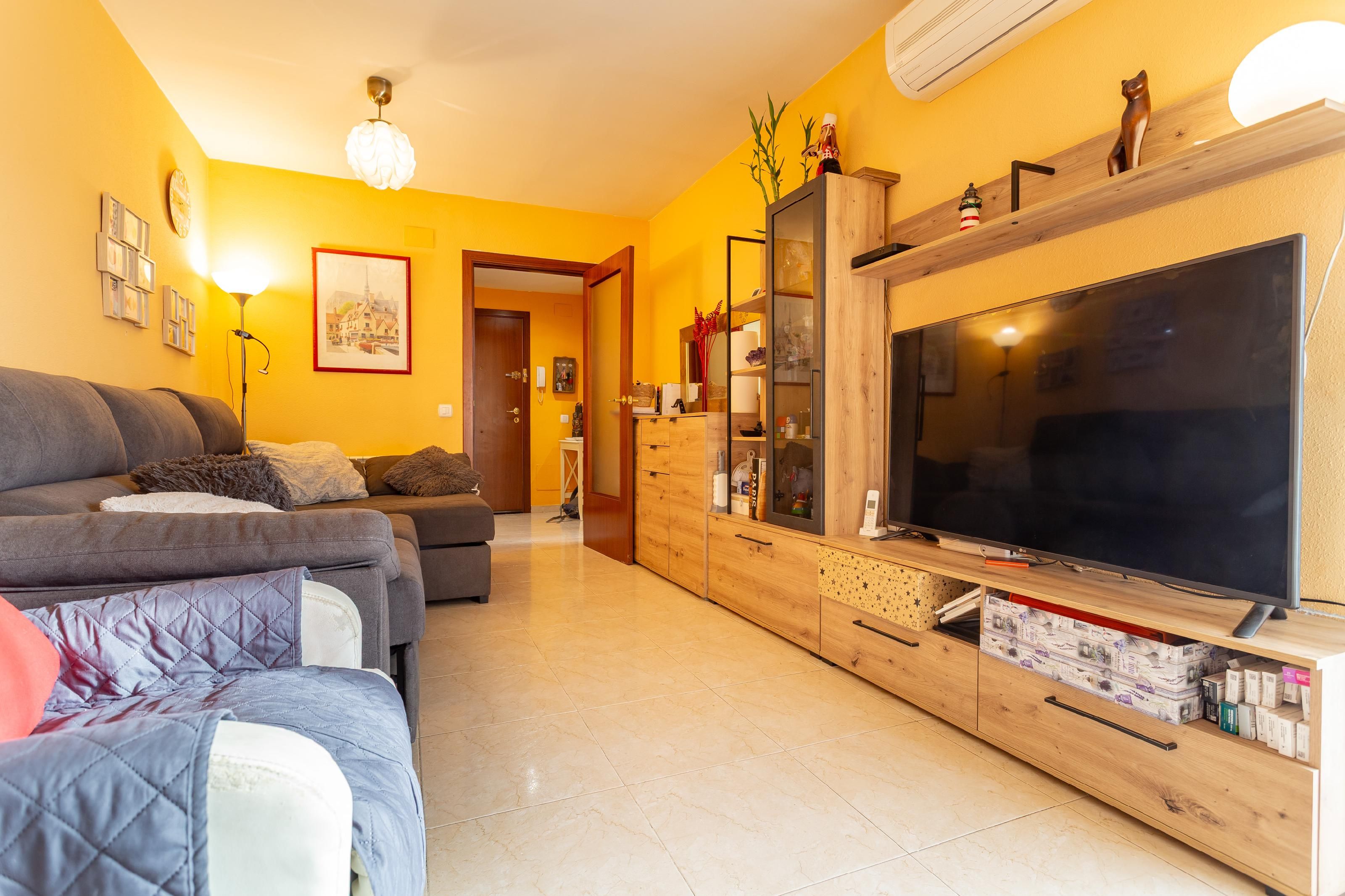 Living room of Apartment for sale in Cambrils  with Air Conditioner, Heating and Terrace