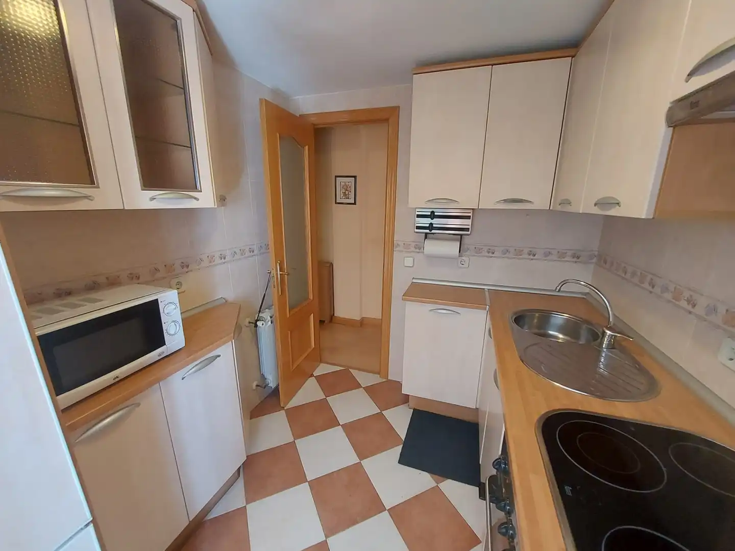 Cocina de Piso en venta en Madrid con Calefacción, Terraza y Amueblado