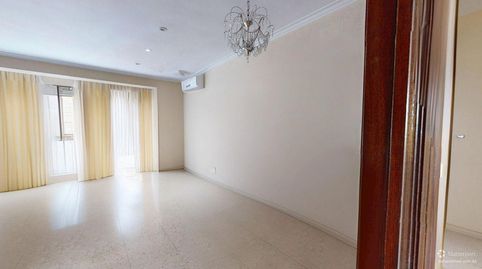 Foto 3 de Piso en venta en Virgen de Lujan, Los Remedios, Sevilla Capital