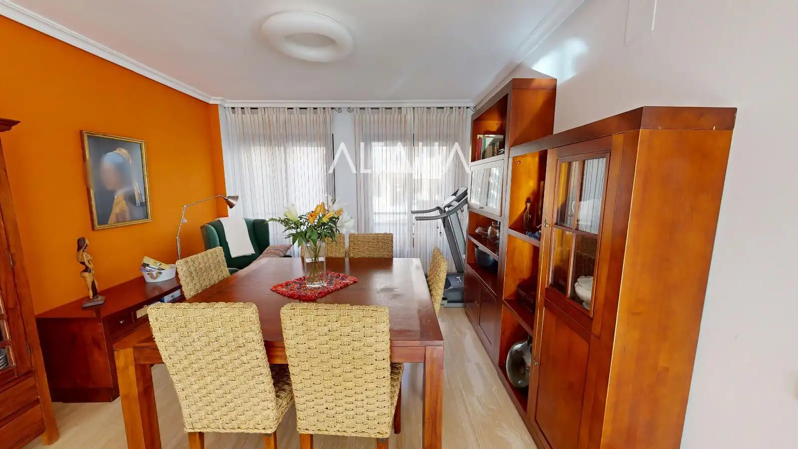 Comedor de Casa adosada en venta en Cuenca con Calefacción, Piscina y Piscina comunitaria