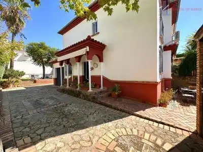 Villa con piscina in vendita a MAGNOLIOS 4, imagen 3