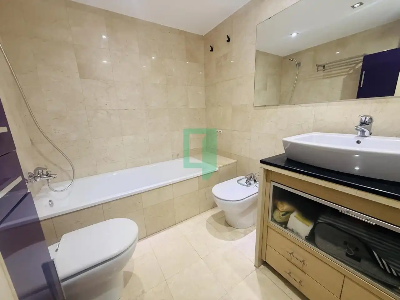 Baño de Piso en venta en Badalona con Aire acondicionado, Calefacción y Balcón