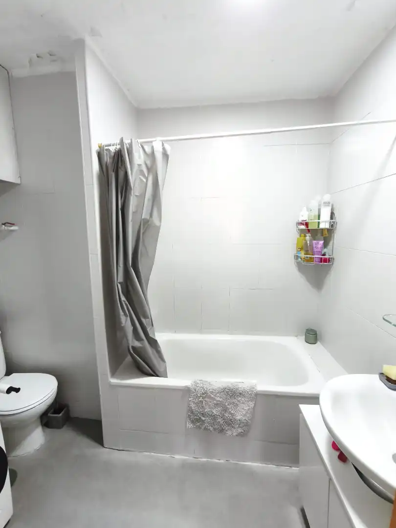 Bany de Apartament en venda en Mont-roig del Camp amb Terrassa, Traster i Forn