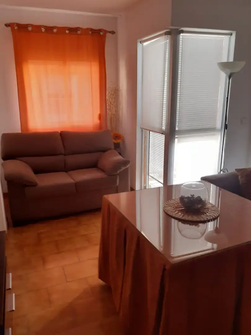 Flat for rent in Nuevo Parque - Los Rosales - Tráfico Pesado