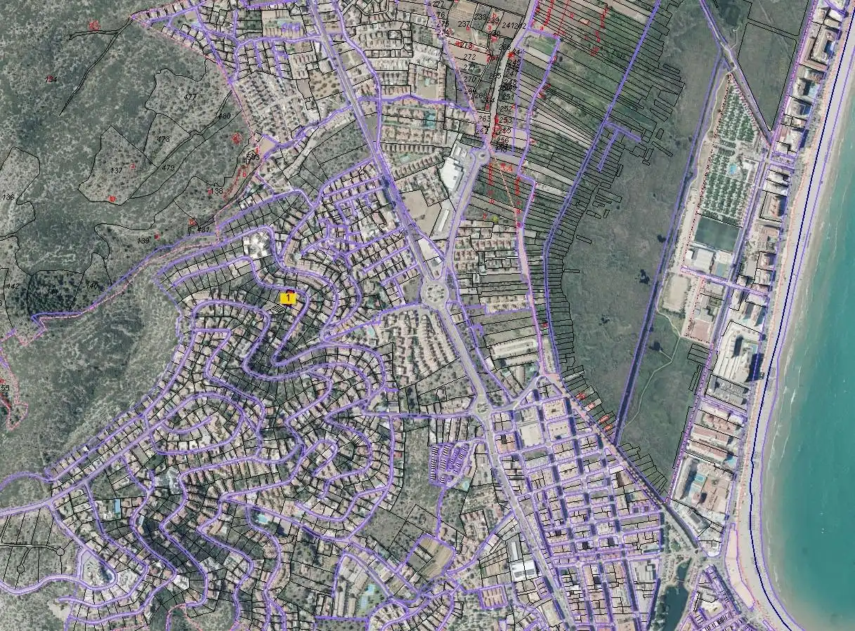 Residencial en venta en Avenida Inglaterra, 33, Las Atalayas - Urmi - Cerro de Mar