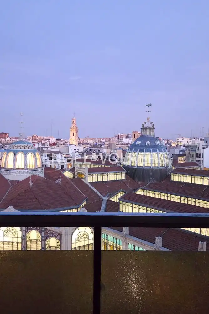 Exterior view of Flat for sale in Valencia  with Air Conditioner, Heating and Parquet flooring
