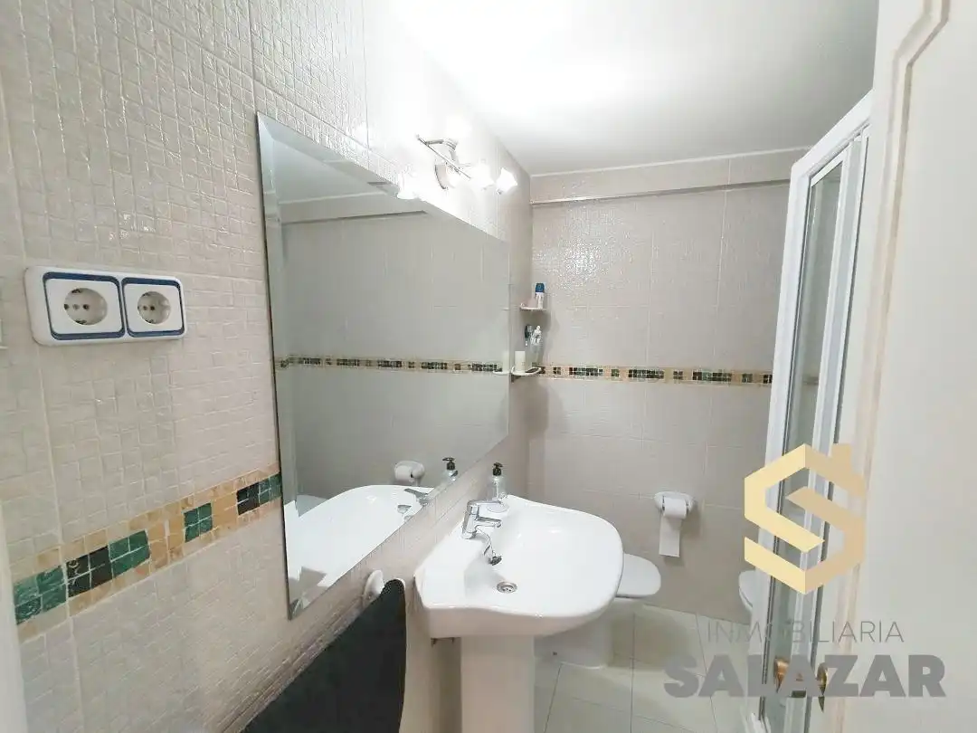 Badezimmer von Wohnung zur Miete in Basurtu - Zorrotza