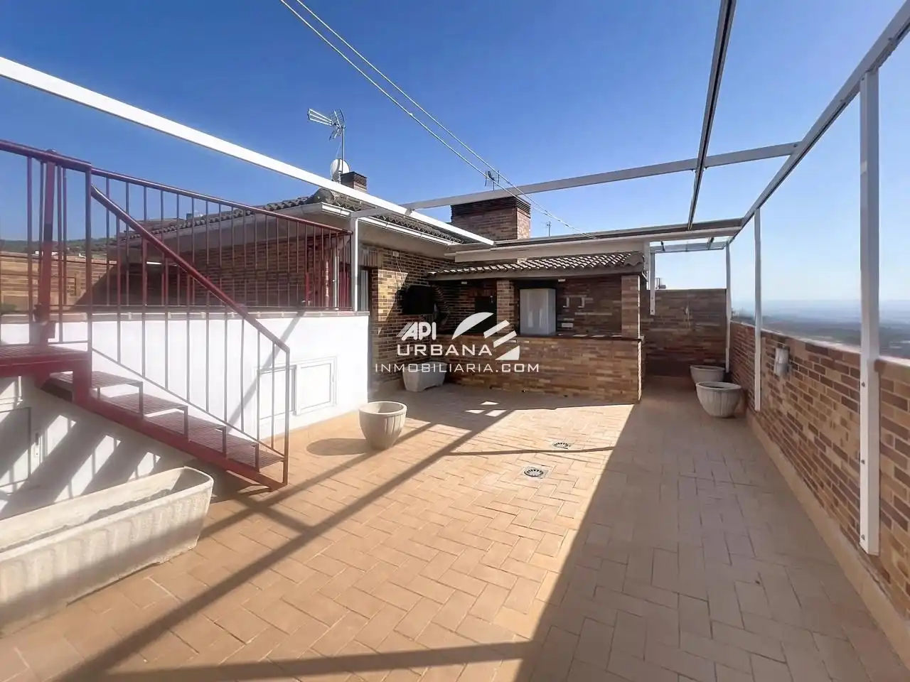 Terrace of Houses for sale in Lucena  with Air Conditioner, Terrace and Swimming Pool