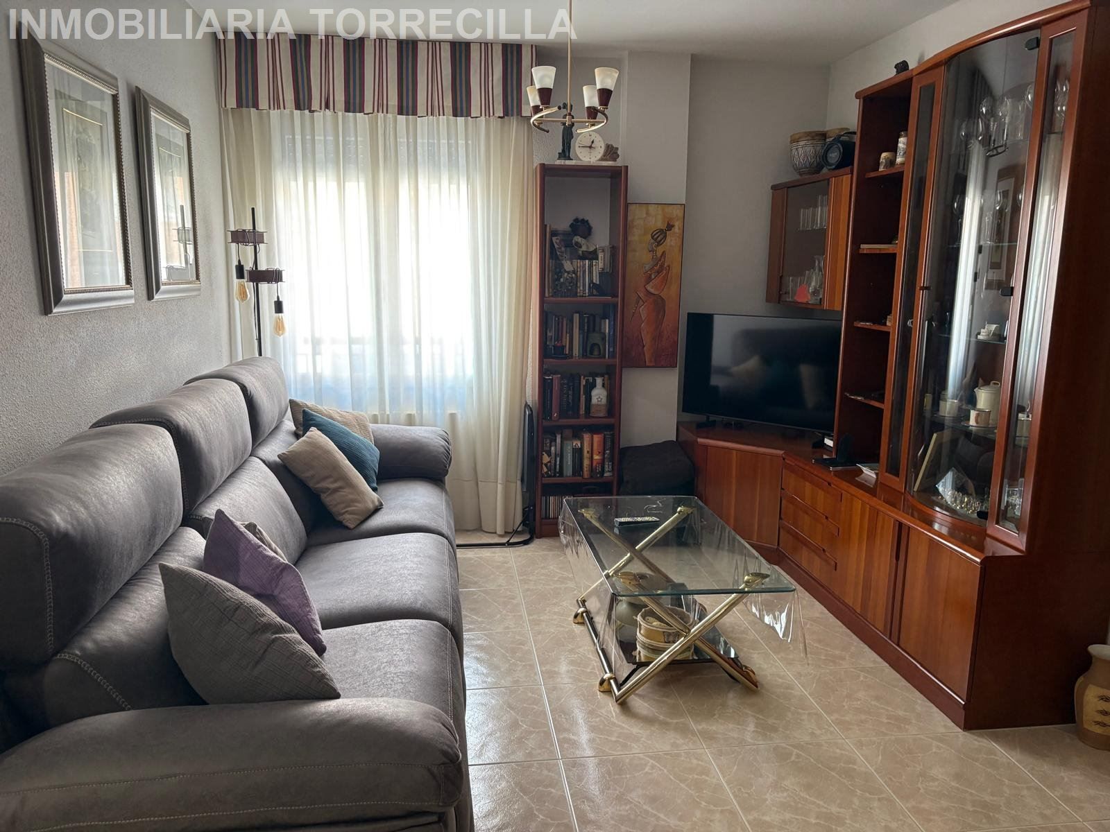 Sala d'estar de Pis en venda en Cigales amb Calefacció i TV