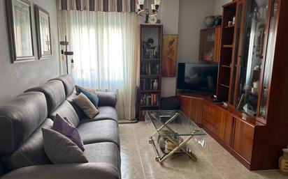 Sala d'estar de Pis en venda en Cigales amb Calefacció i TV