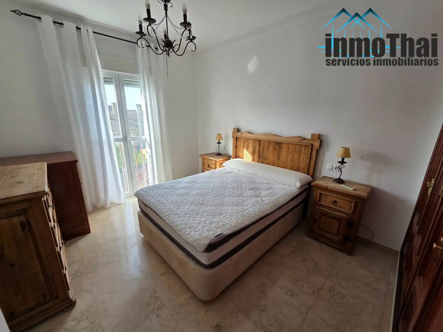 Dormitori de Casa adosada en venda en Jerez de la Frontera amb Aire condicionat i Terrassa