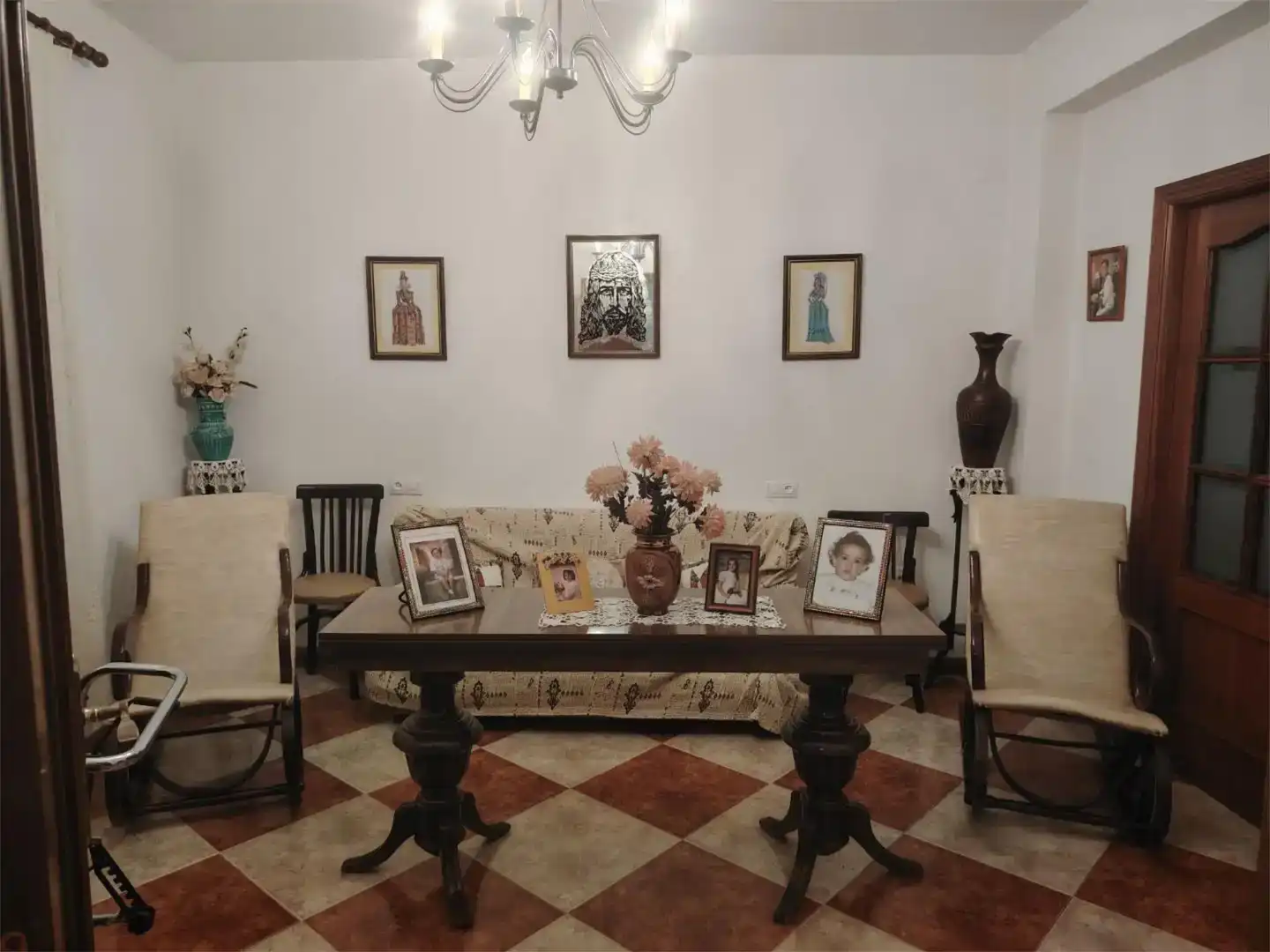 Sala d'estar de Casa adosada en venda en Torremejía amb Aire condicionat i Jardí privat