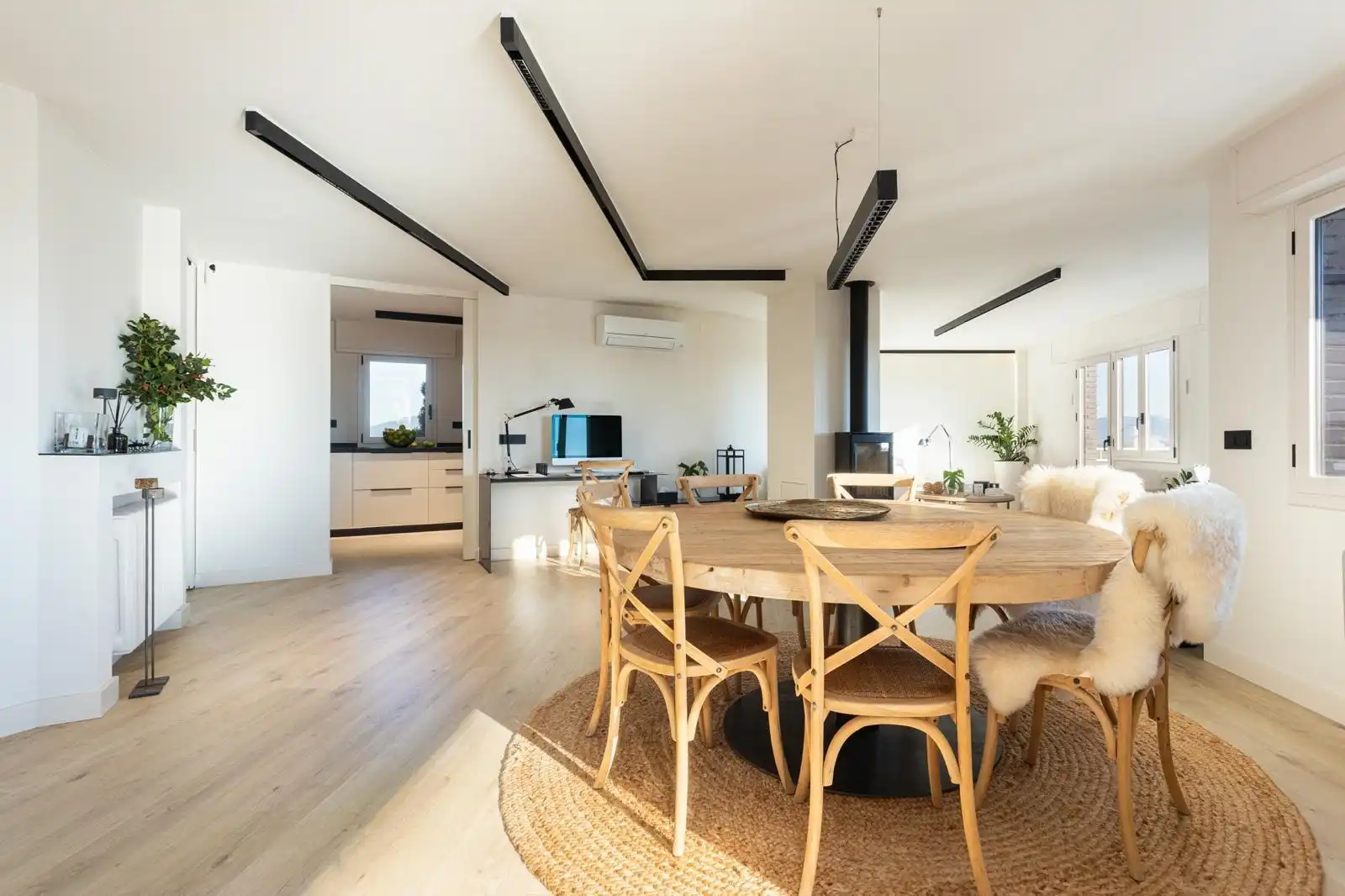 Comedor de Ático en venta en Figueres con Terraza y Amueblado