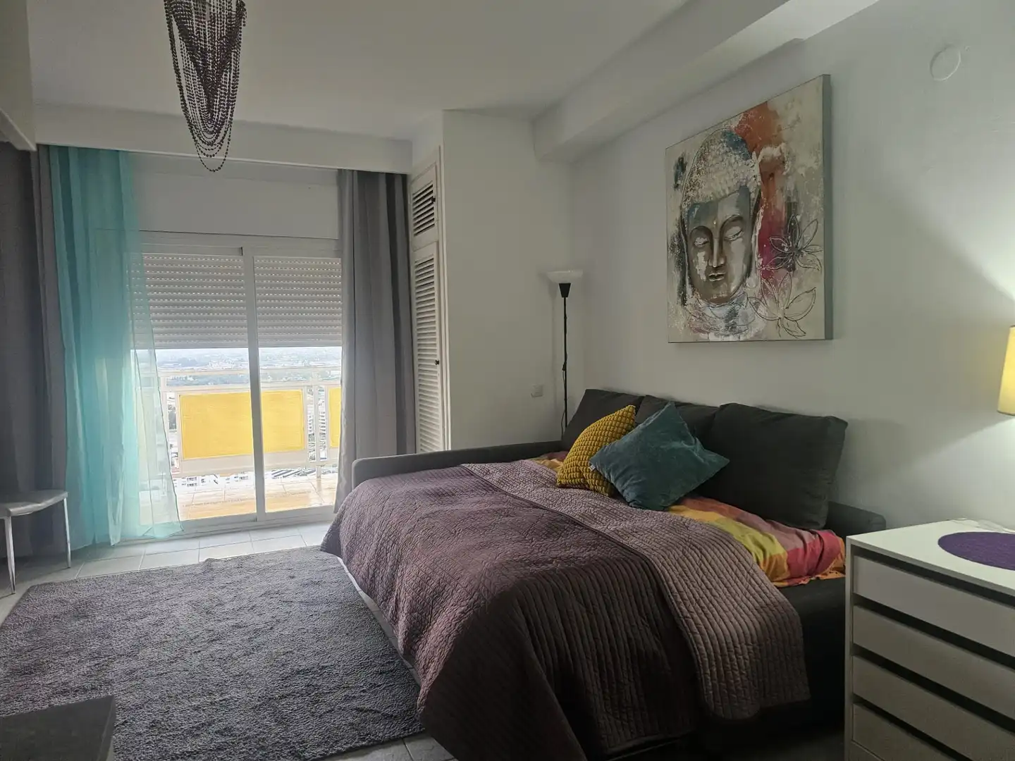 Bedroom of Study for rent in Marbella  with Air Conditioner, Furnished and Community pool