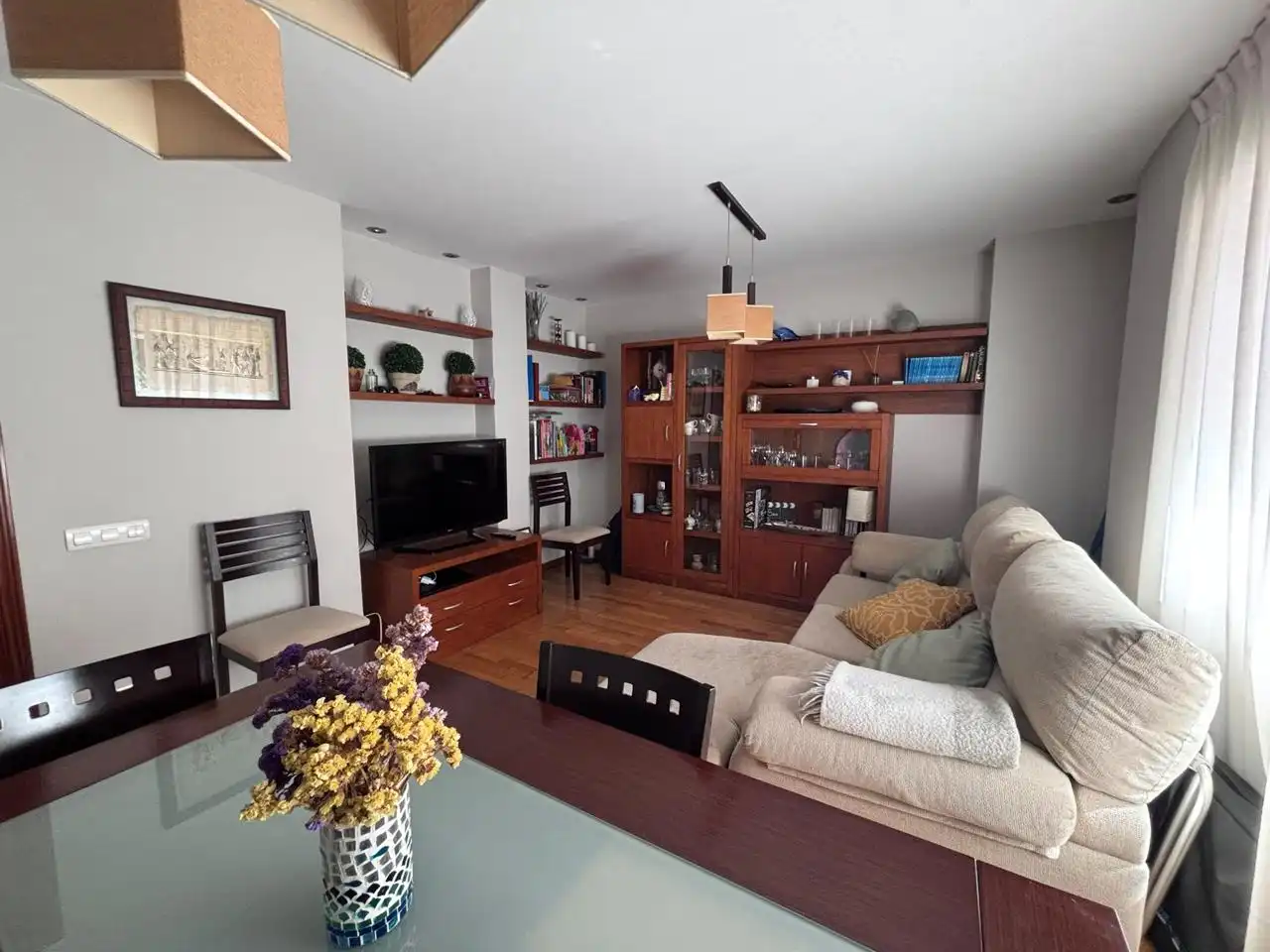 Wohnzimmer von Erdgeschoss zur Miete in Gijón  mit Heizung und Möbliert