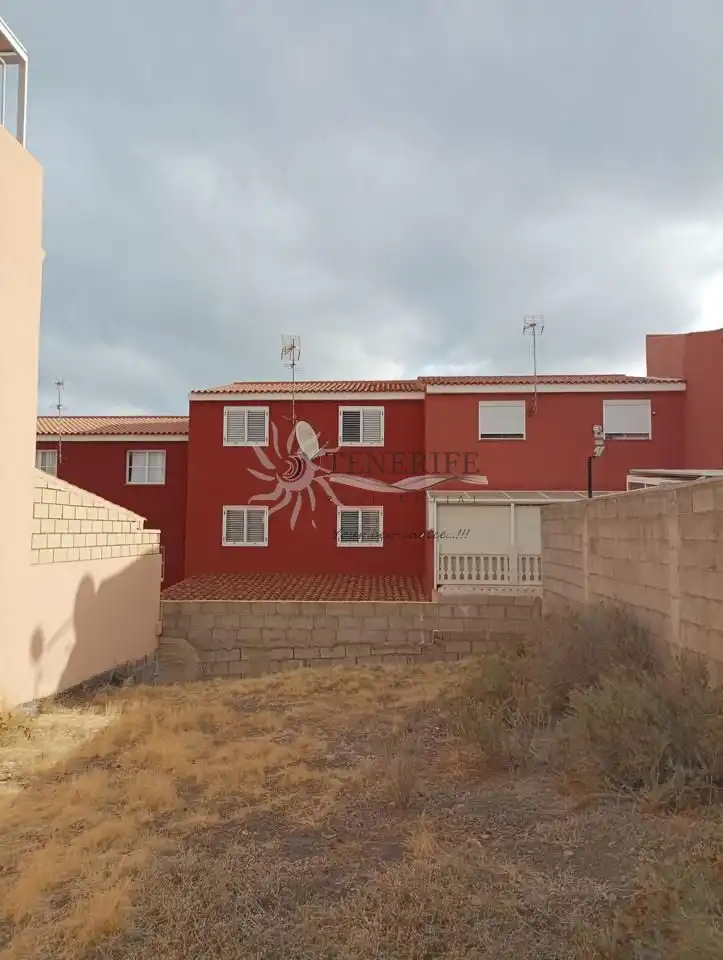 Vista exterior de Residencial en venta en Guía de Isora