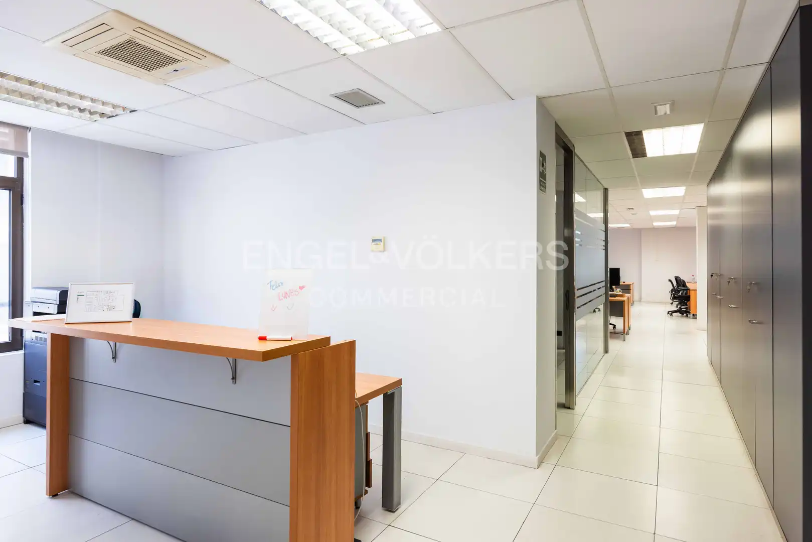 Office for rent in Barcelona  with Air Conditioner