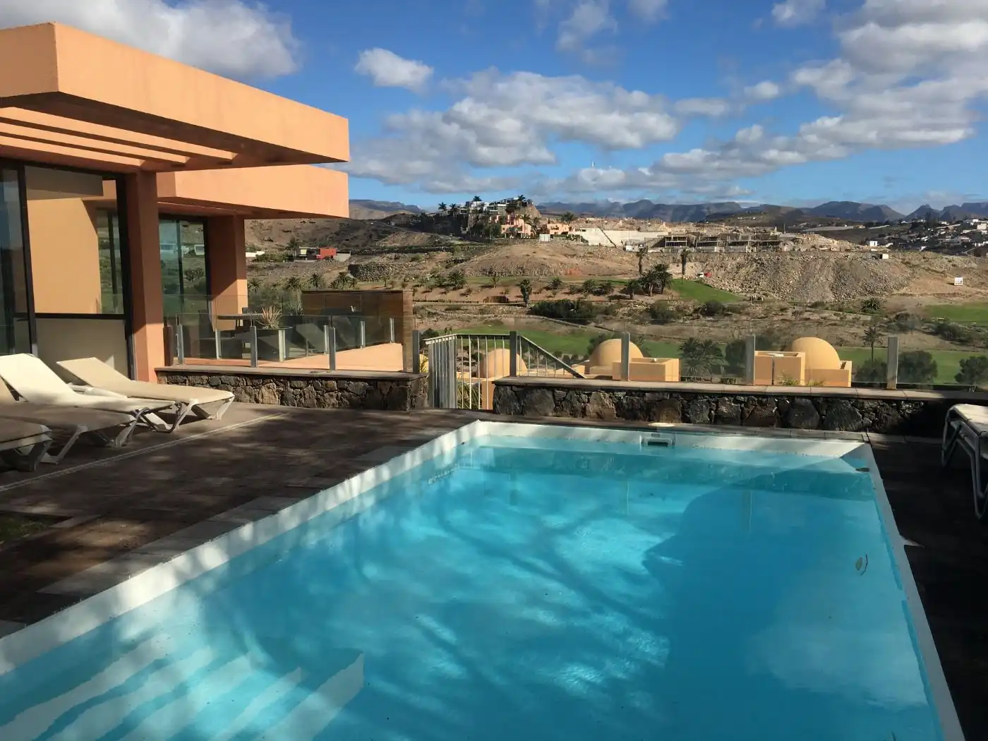Houses for sale in Salobre Golf