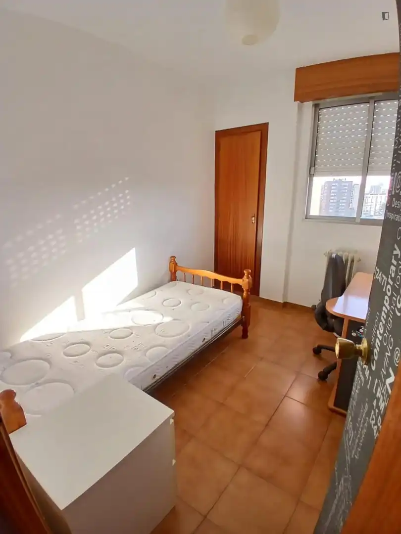 Bedroom of Apartments for share in Valladolid  with Furnished, Oven and Washing machine