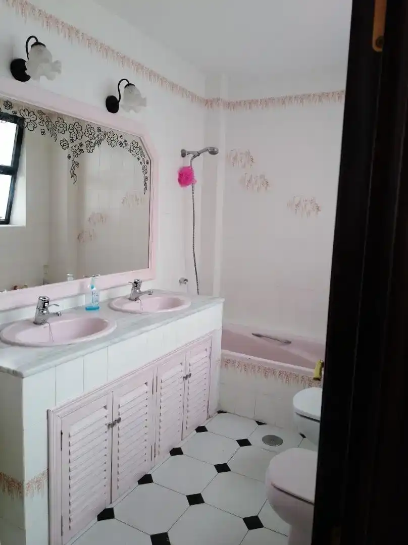 Baño de Casa adosada en venta en Ronda con Aire acondicionado y Balcón