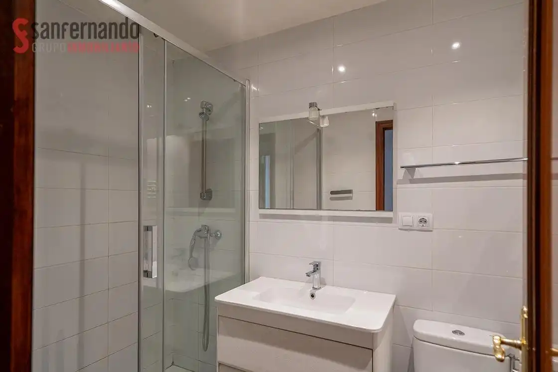 Baño de Piso en venta en Santander con Calefacción y Parquet