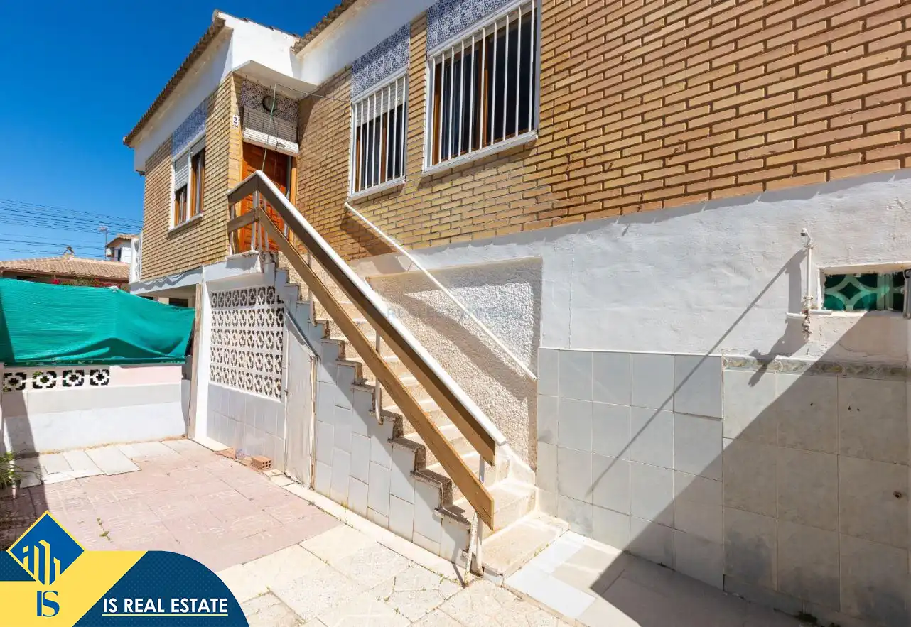 Exterior view of Houses for sale in Torrevieja  with Air Conditioner, Heating and Terrace