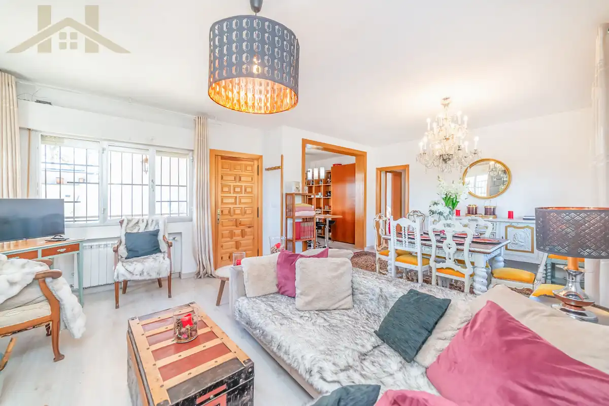 Sala d'estar de Casa o xalet en venda en Manzanares El Real amb Jardí privat, Terrassa i Traster
