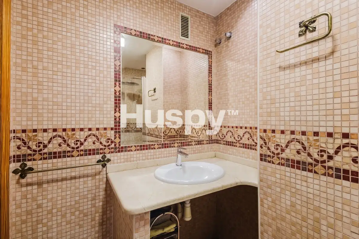 Baño de Dúplex en venta en Marbella con Aire acondicionado, Calefacción y Terraza