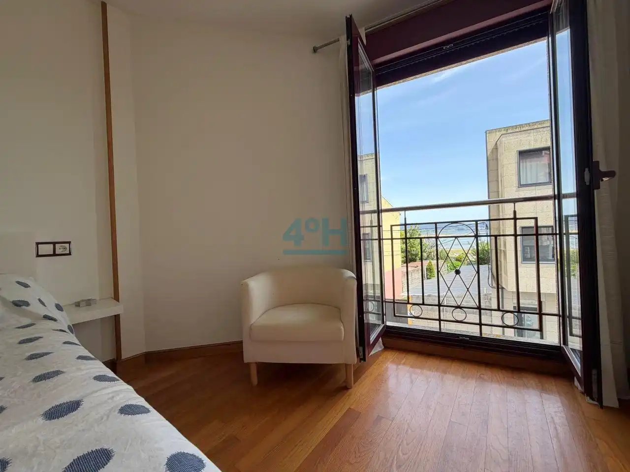 Terraza de Apartamento en venta en O Grove   con Calefacción, Terraza y Amueblado