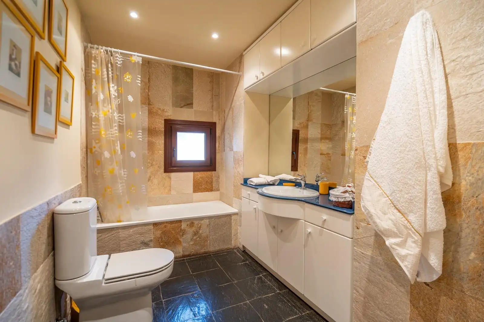 Baño de Casa o chalet en venta en El Espinar con Calefacción, Jardín privado y Terraza