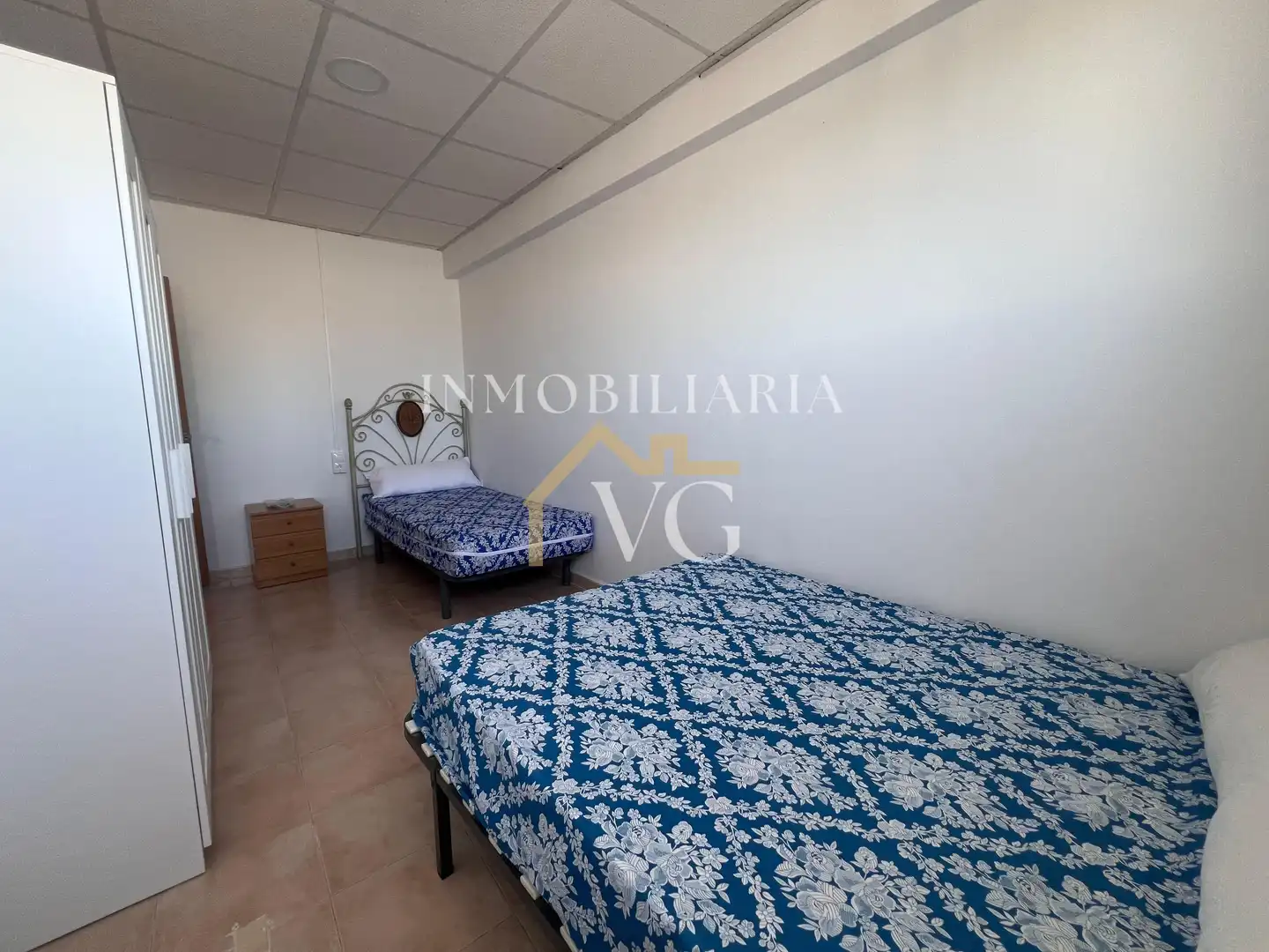 Schlafzimmer von Fabrikhallen zur Miete in Guillena